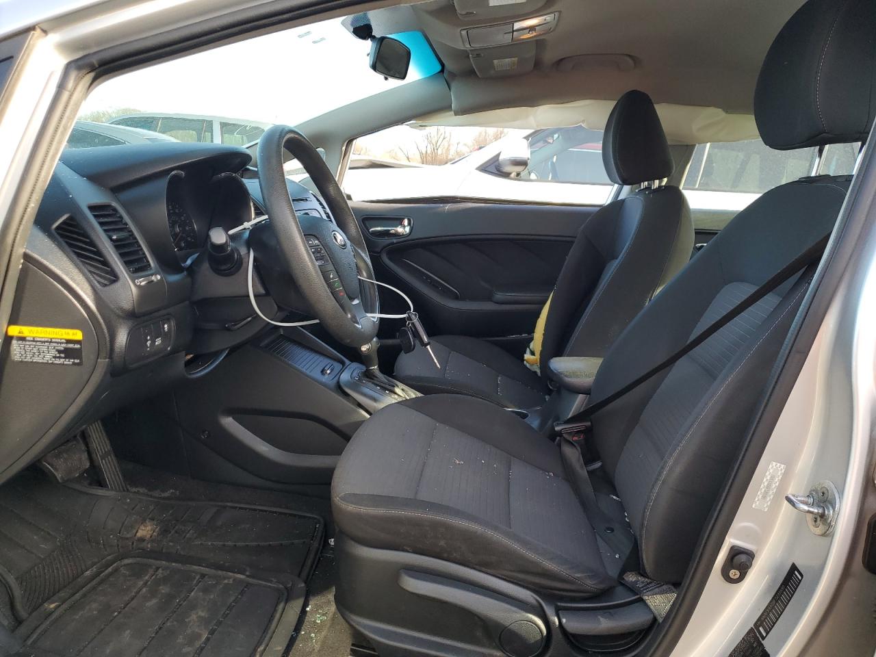 2015 Kia Forte - Image 7
