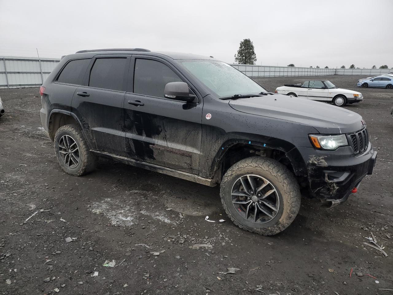 2018 Jeep Grand Cherokee - Image 4