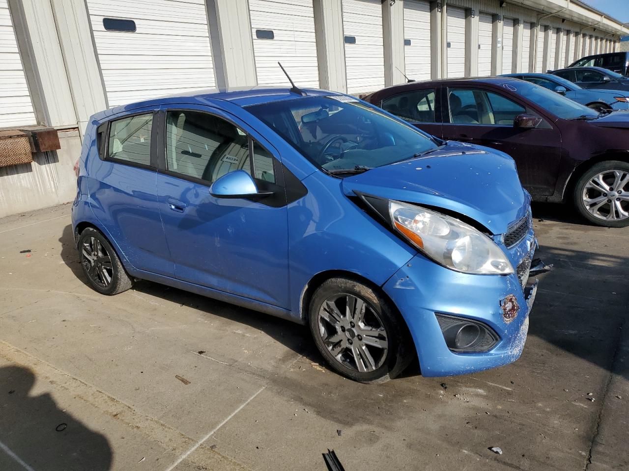 VIN KL8CD6S90DC567032 2013 CHEVROLET SPARK no.4