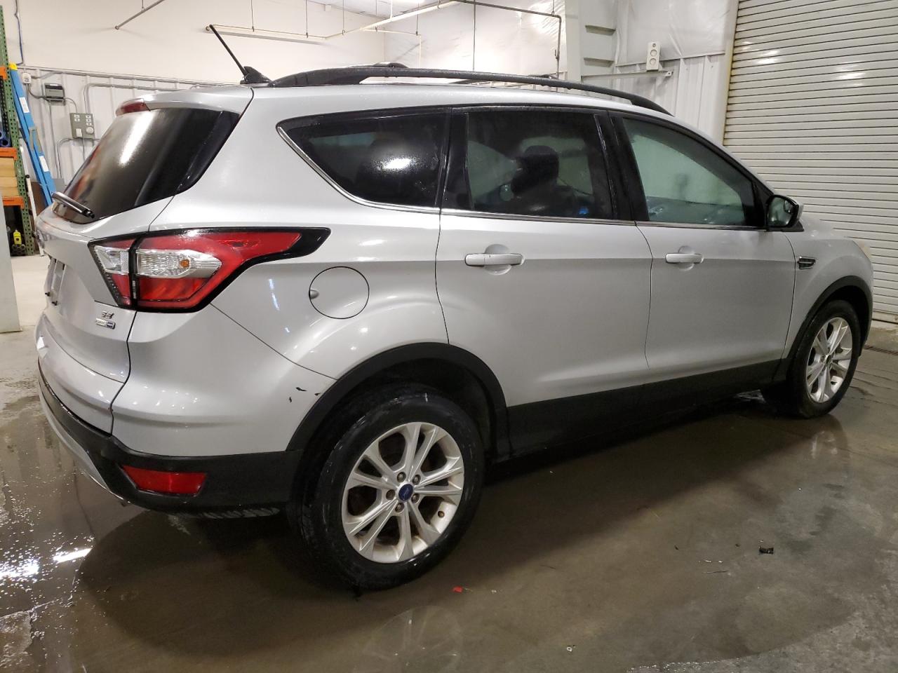 VIN 1FMCU9GD9JUB29438 2018 FORD ESCAPE no.3