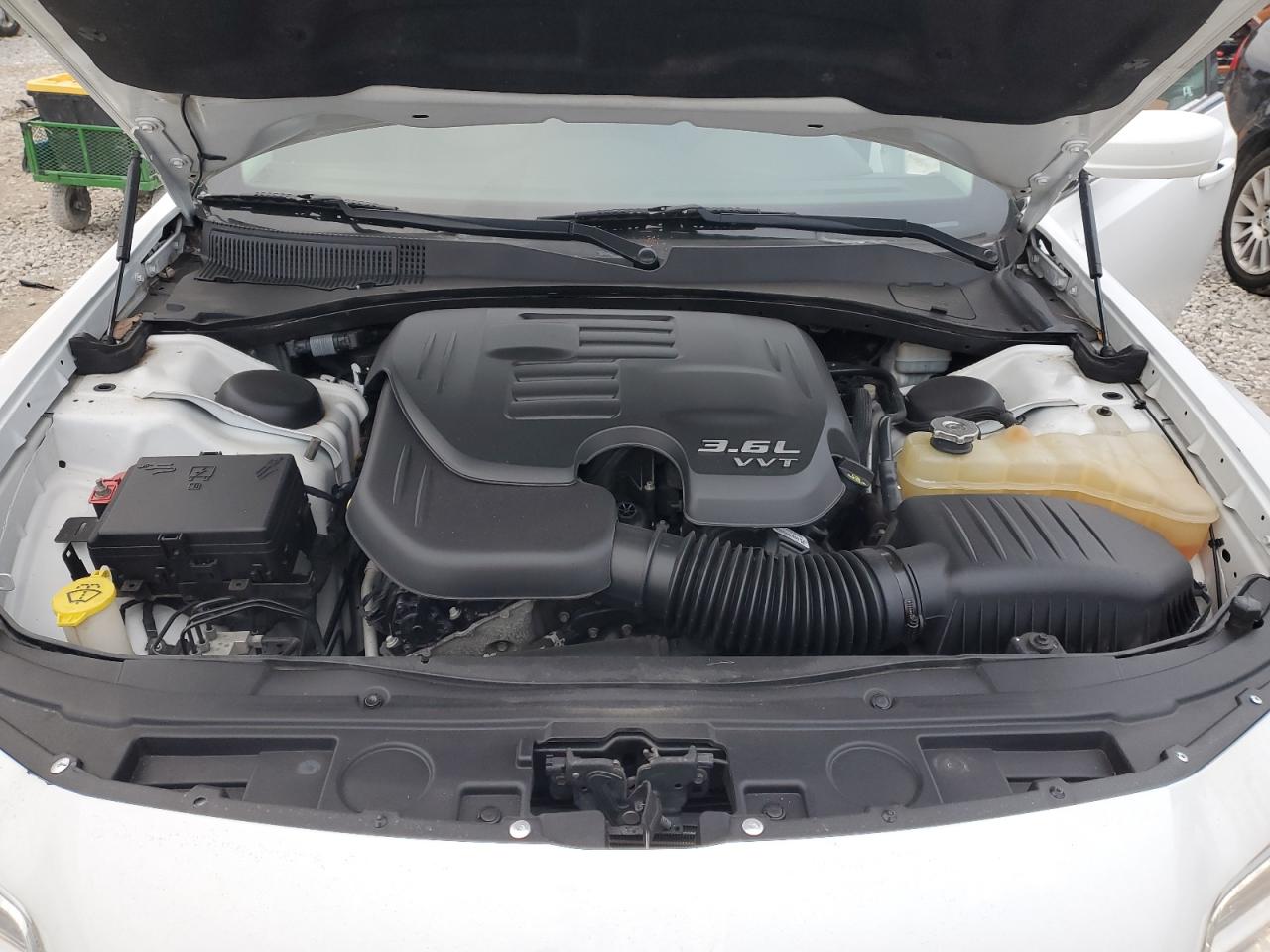 2015 Chrysler 300 Limited VIN: 2C3CCAAG7FH920500 Lot: 83551524