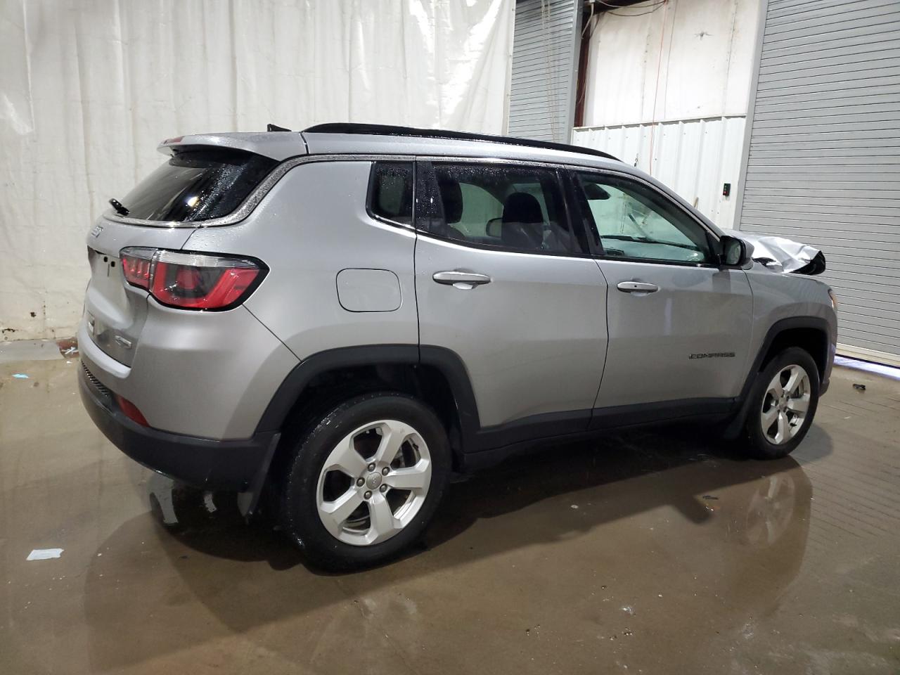 2020 Jeep Compass - Image 3
