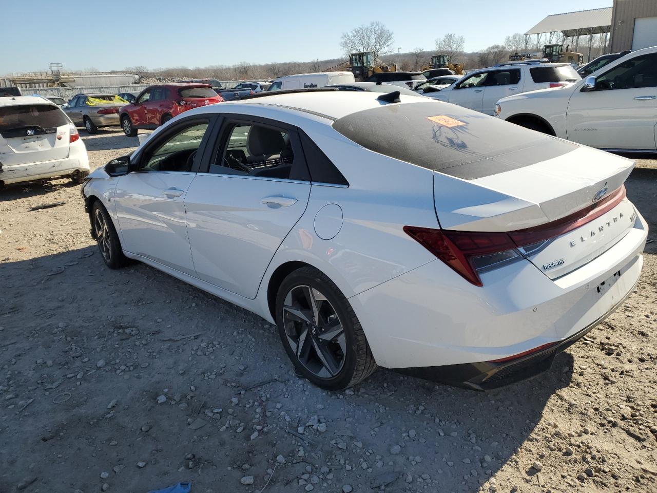2023 Hyundai Elantra - Image 2