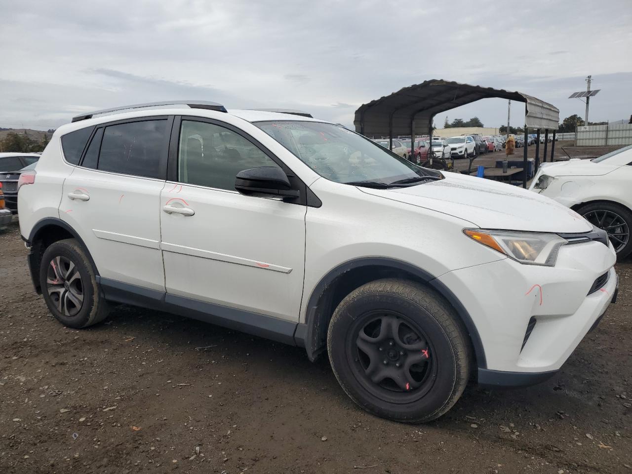 VIN JTMZFREVXHJ134471 2017 TOYOTA RAV4 no.4