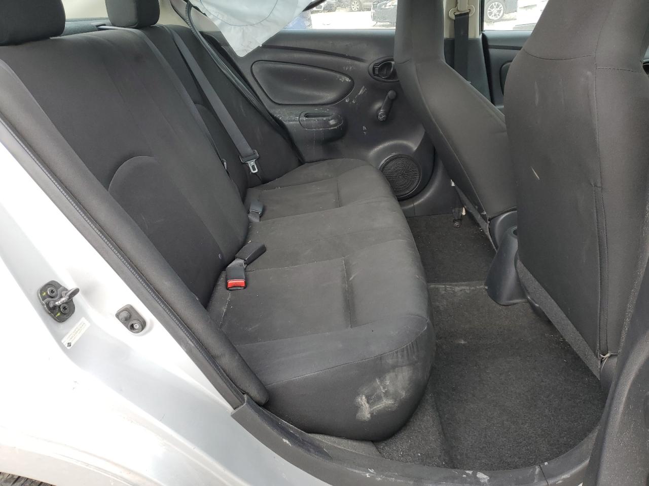 2016 Nissan Versa - Image 11