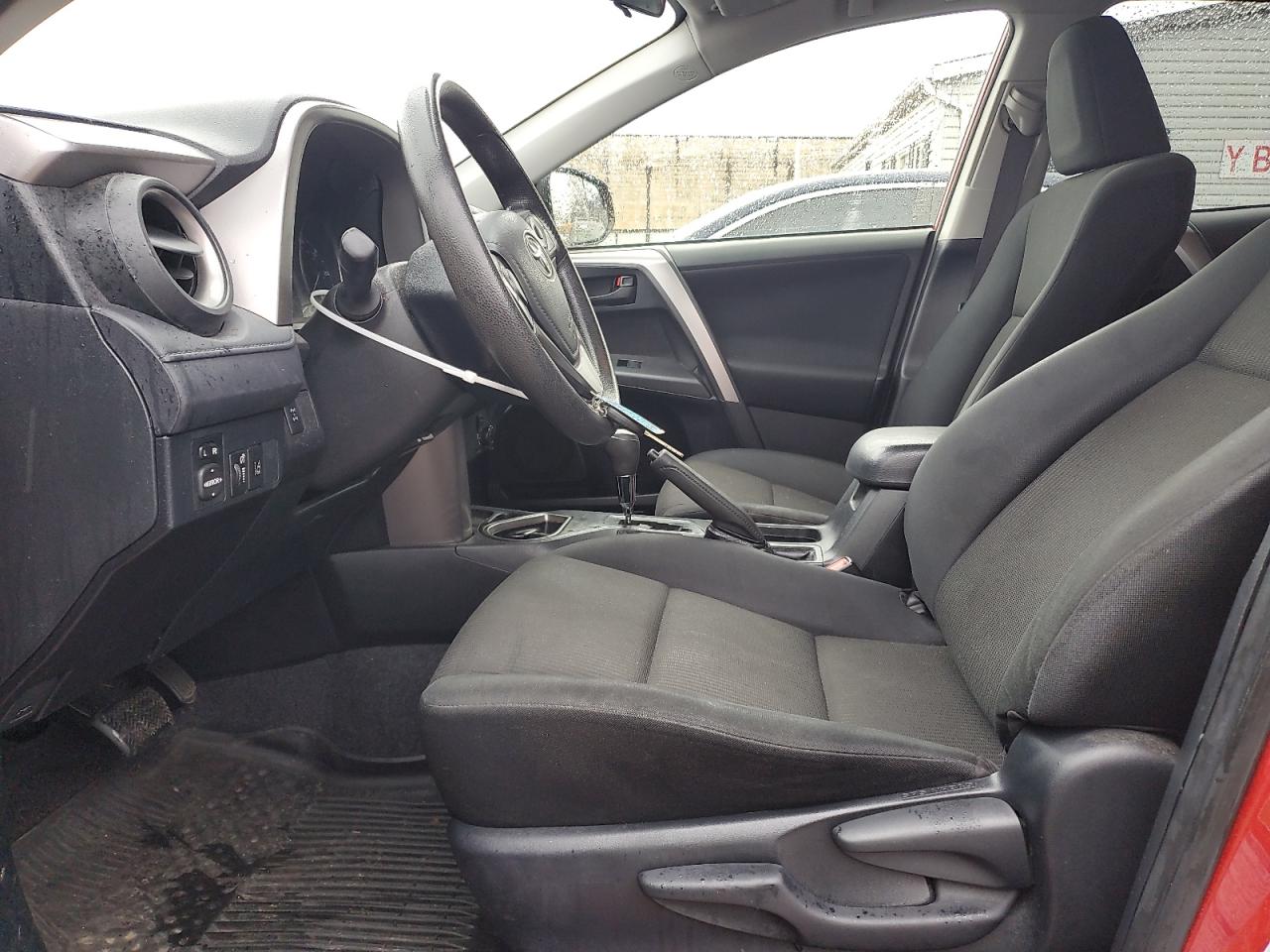 2017 Toyota RAV 4 - Image 7