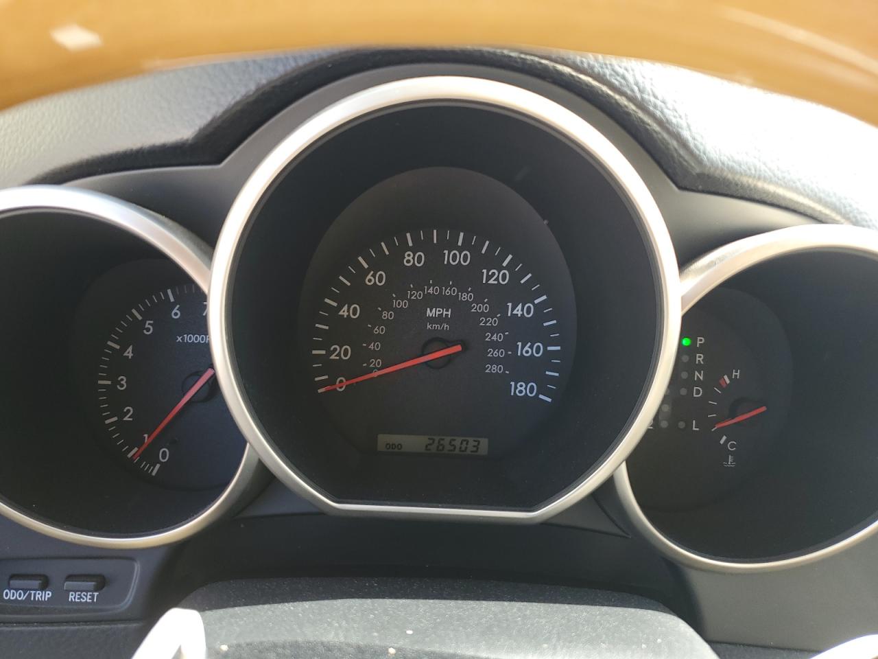 2004 Lexus SC - Image 9