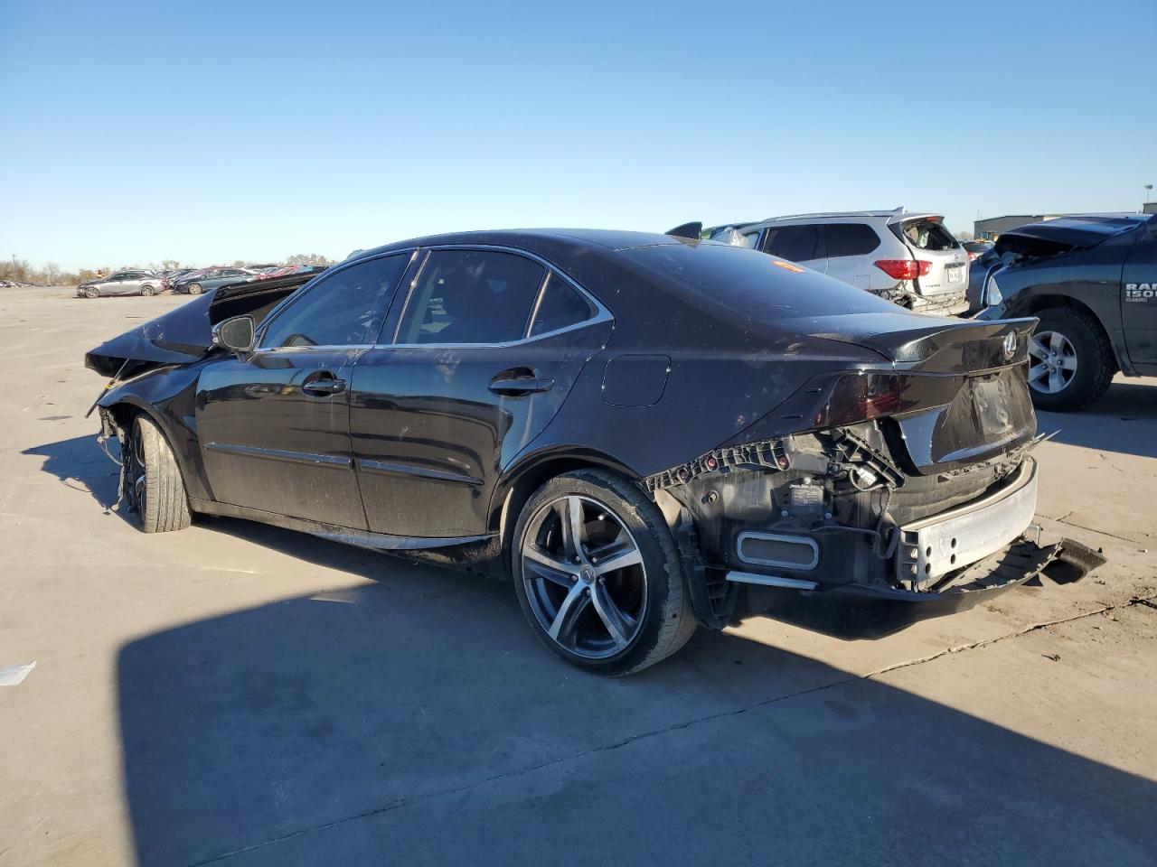 2018 Lexus IS - Image 2
