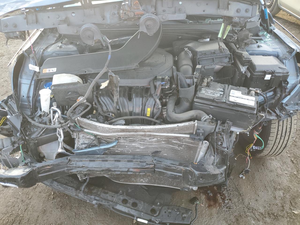 2016 Hyundai Sonata - Image 11