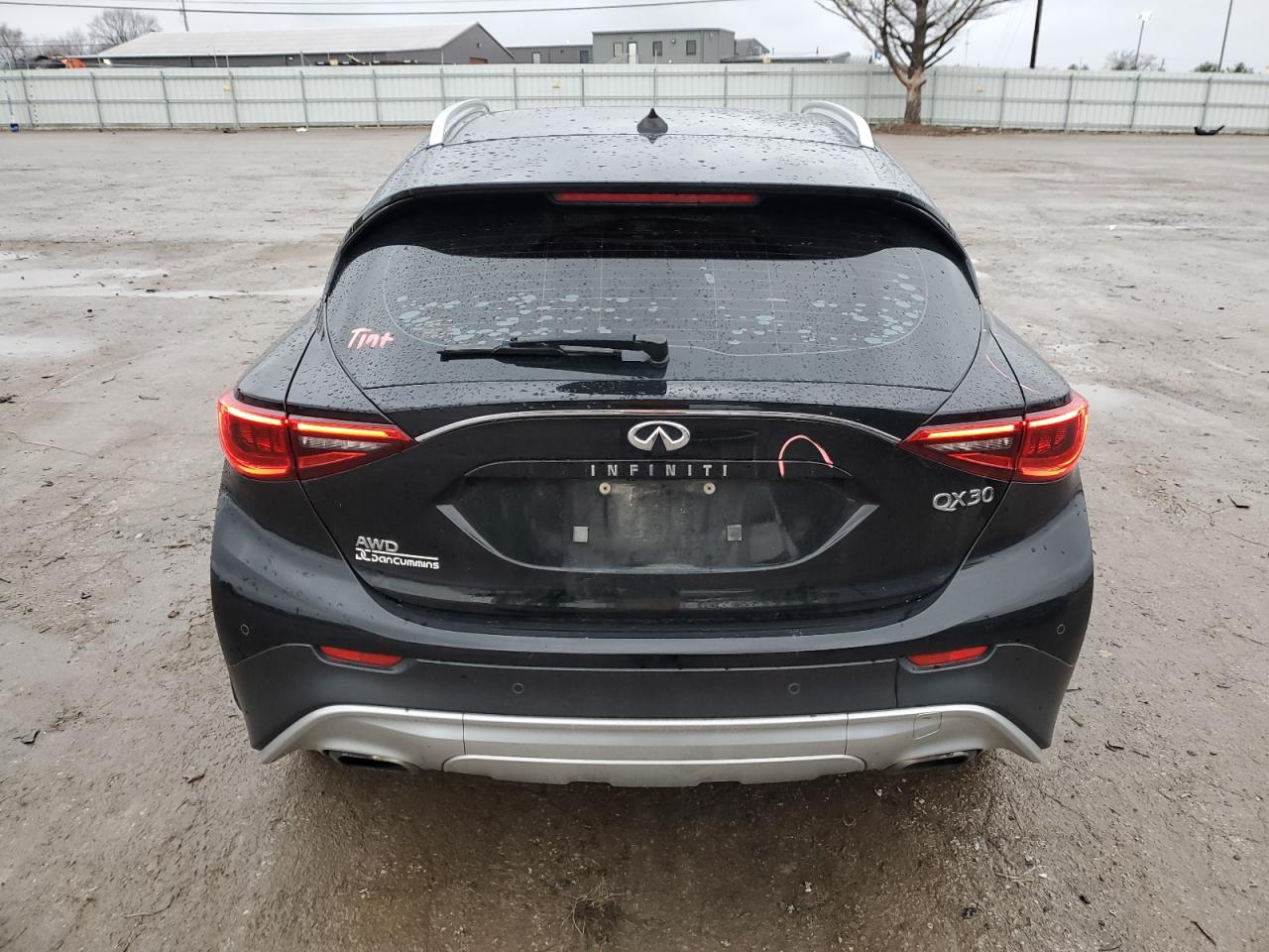 2018 INFINITI QX30 | BASE