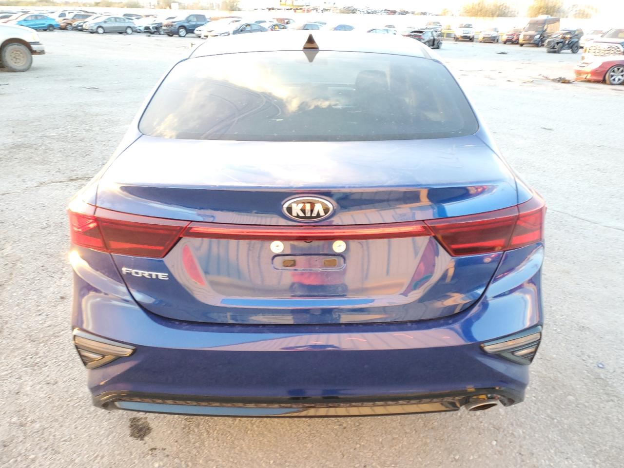 VIN 3KPF24ADXLE219279 2020 KIA FORTE no.6