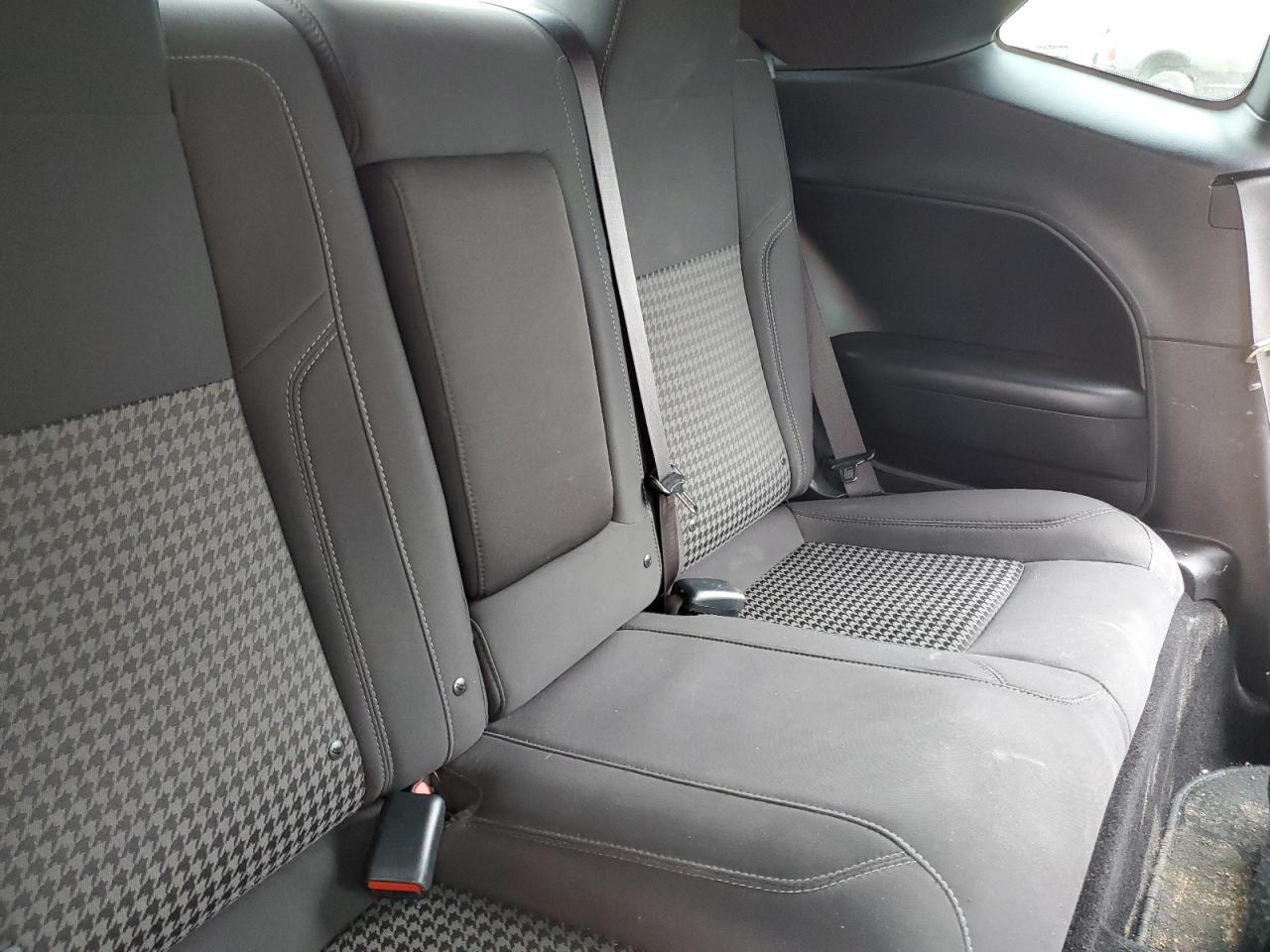 2019 Dodge Challenger - Image 10