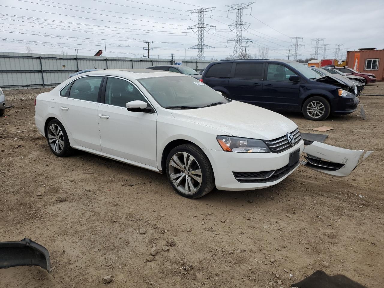 VIN 1VWBP7A39DC118796 2013 VOLKSWAGEN PASSAT no.4