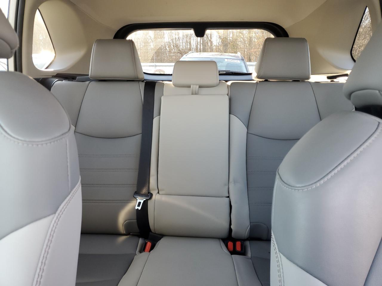 2021 Toyota RAV 4 - Image 10