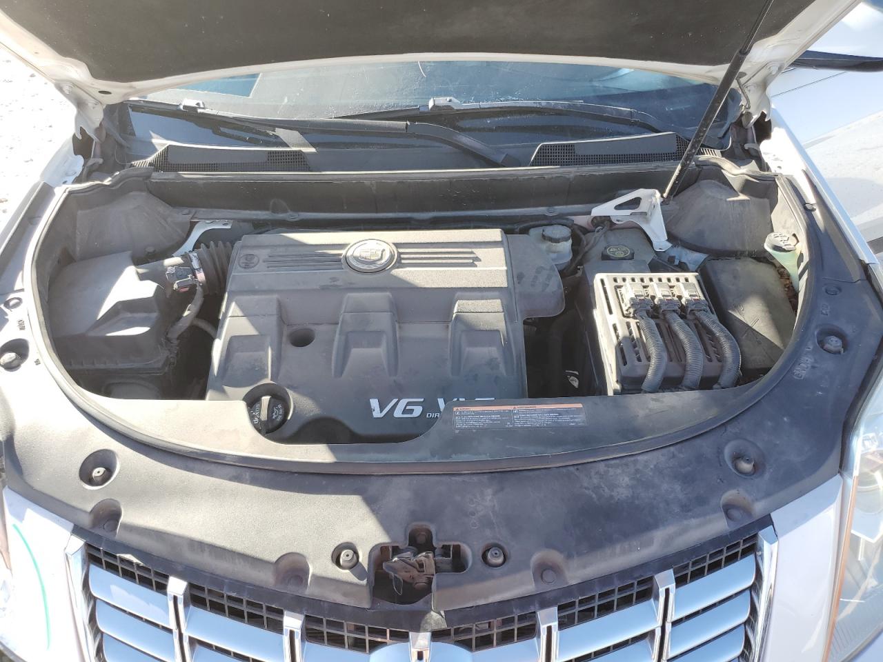 2016 Cadillac SRX - Image 12