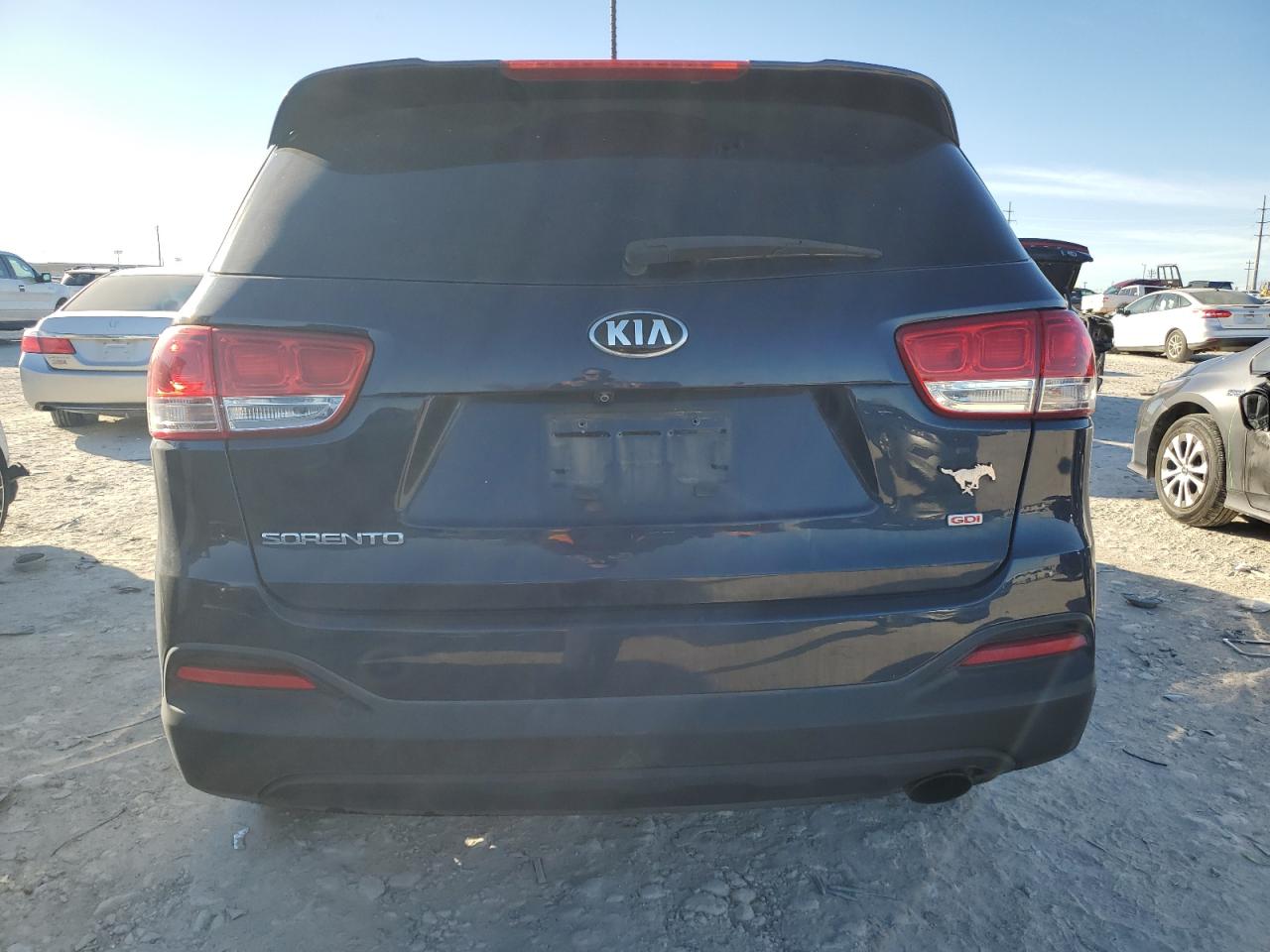 2017 Kia Sorento - Image 6