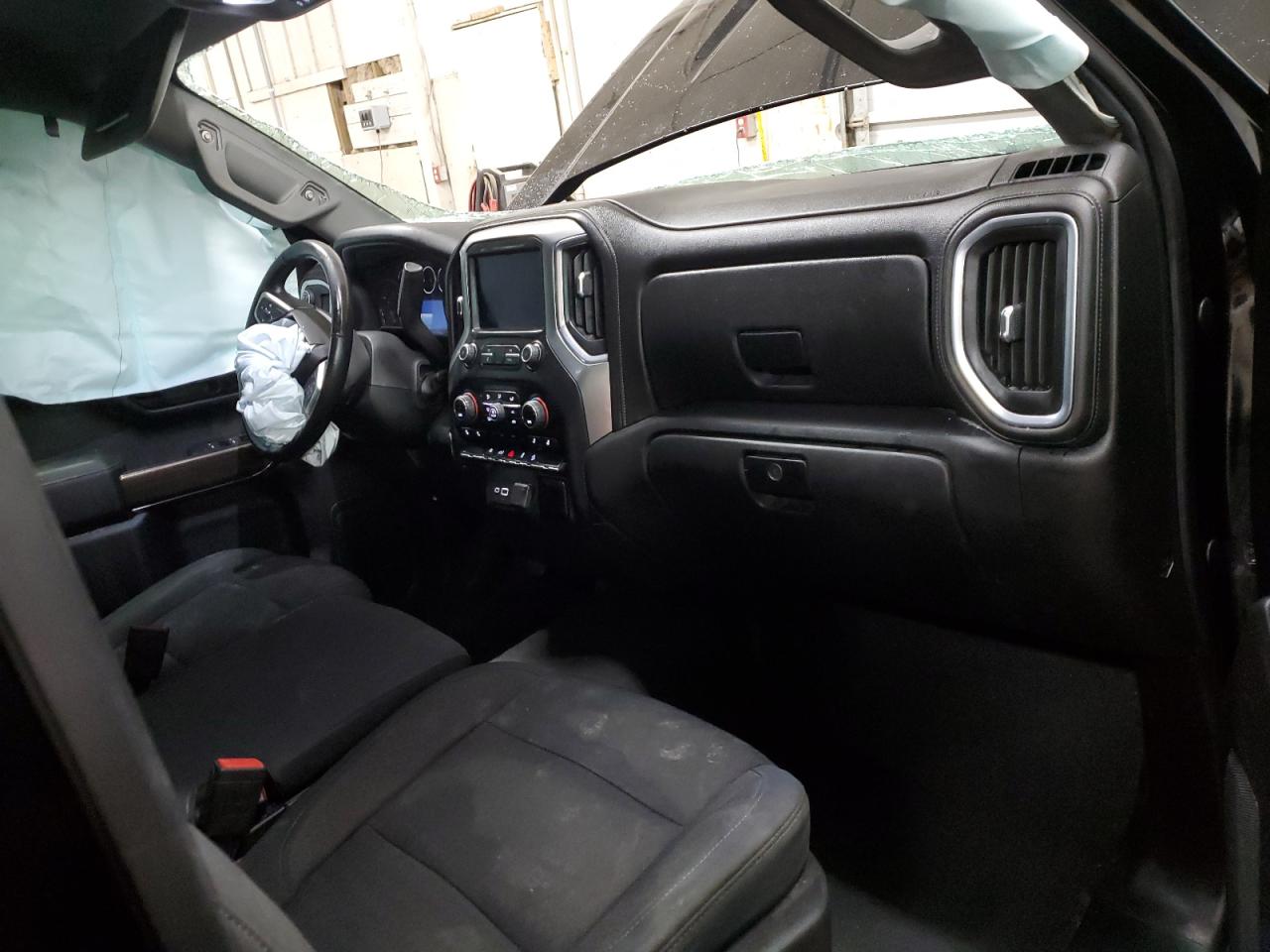 2019 Chevrolet Silverado - Image 8