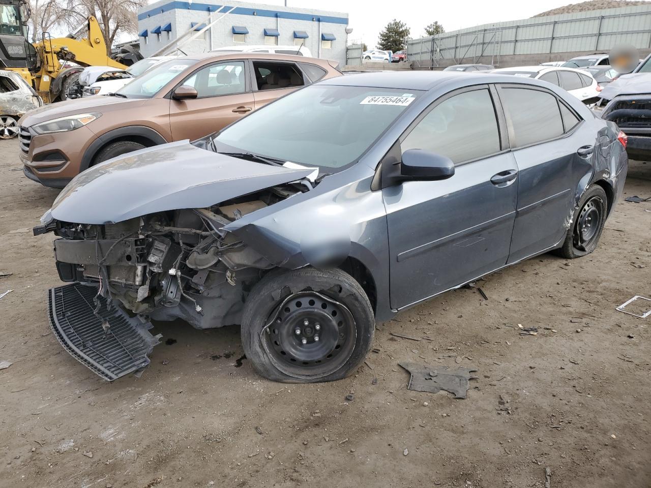 VIN 2T1BURHE6JC020911 2018 TOYOTA COROLLA no.1