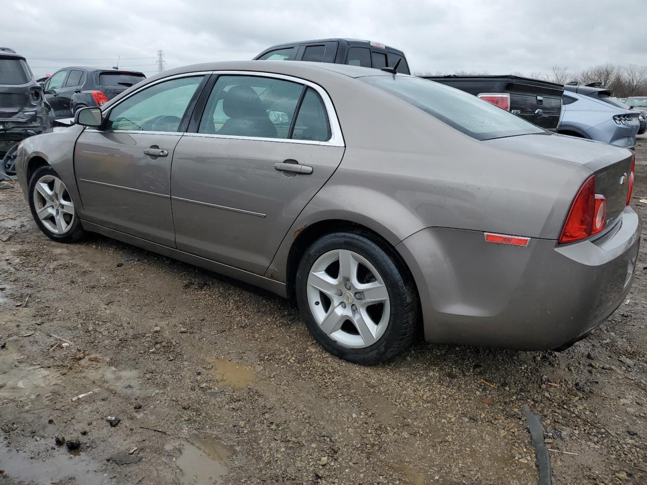 2011 Chevrolet Malibu - Image 2