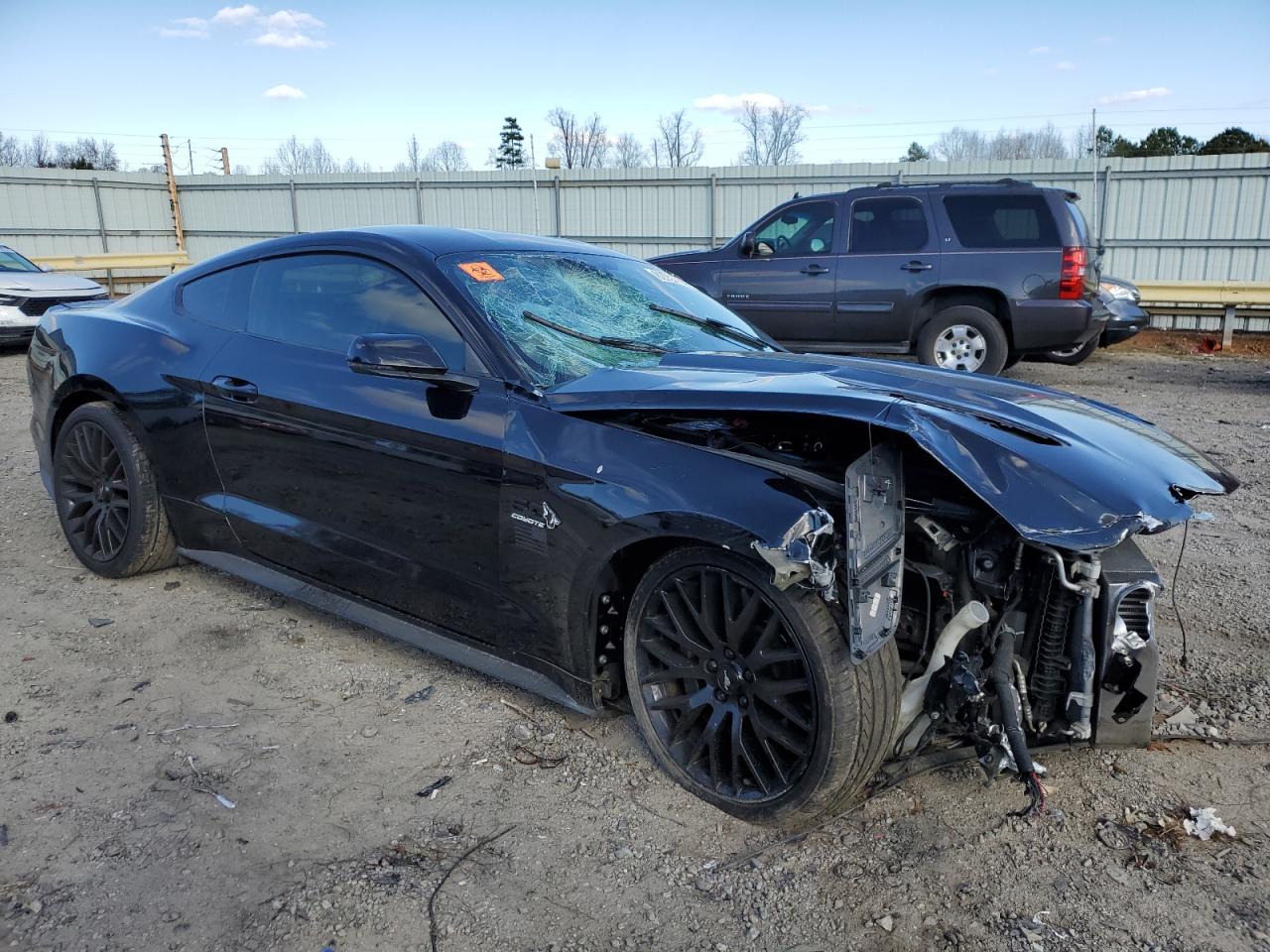 VIN 1FA6P8CF6F5317335 2015 FORD MUSTANG no.4