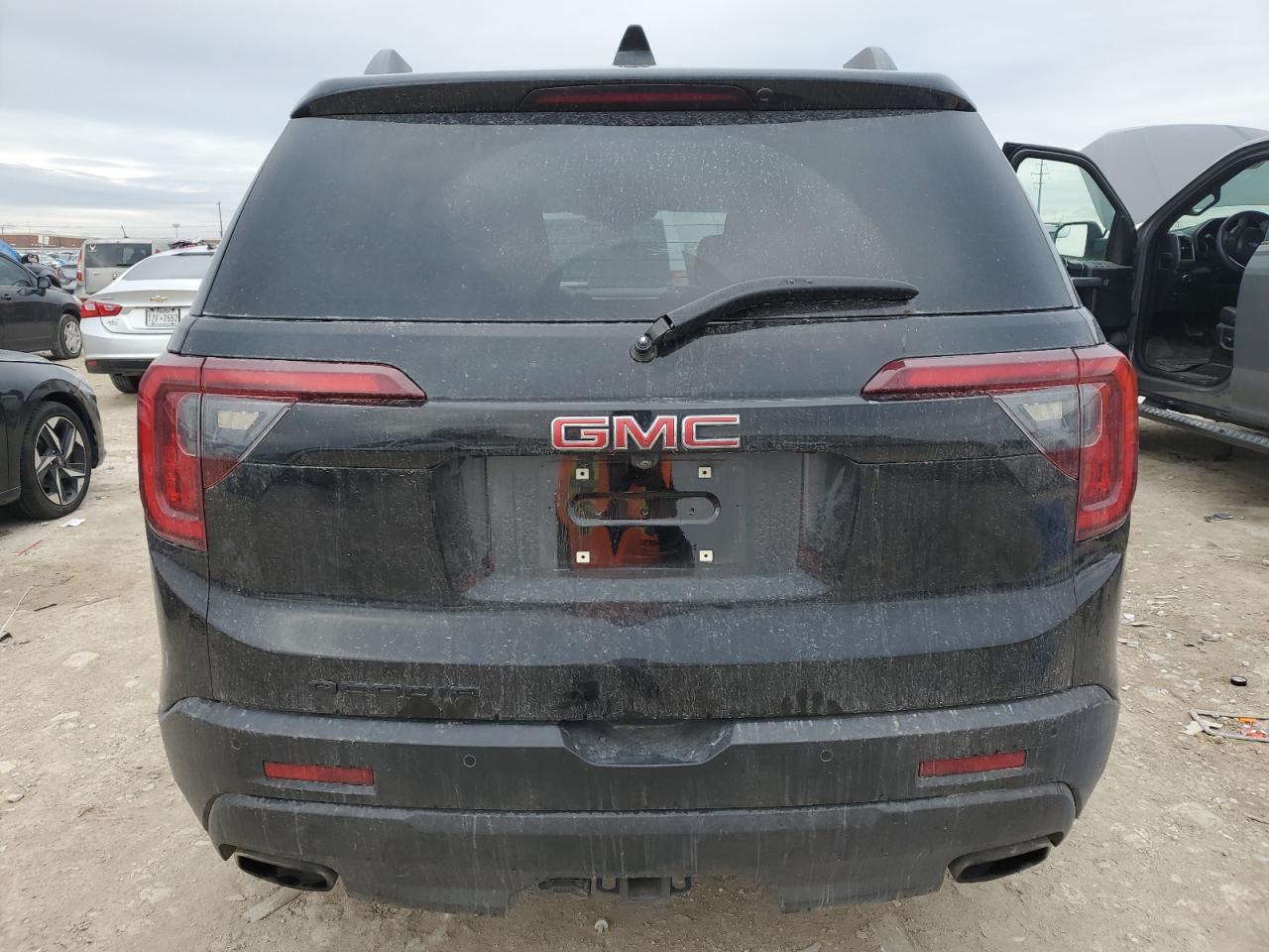 2021 GMC Acadia - Image 6