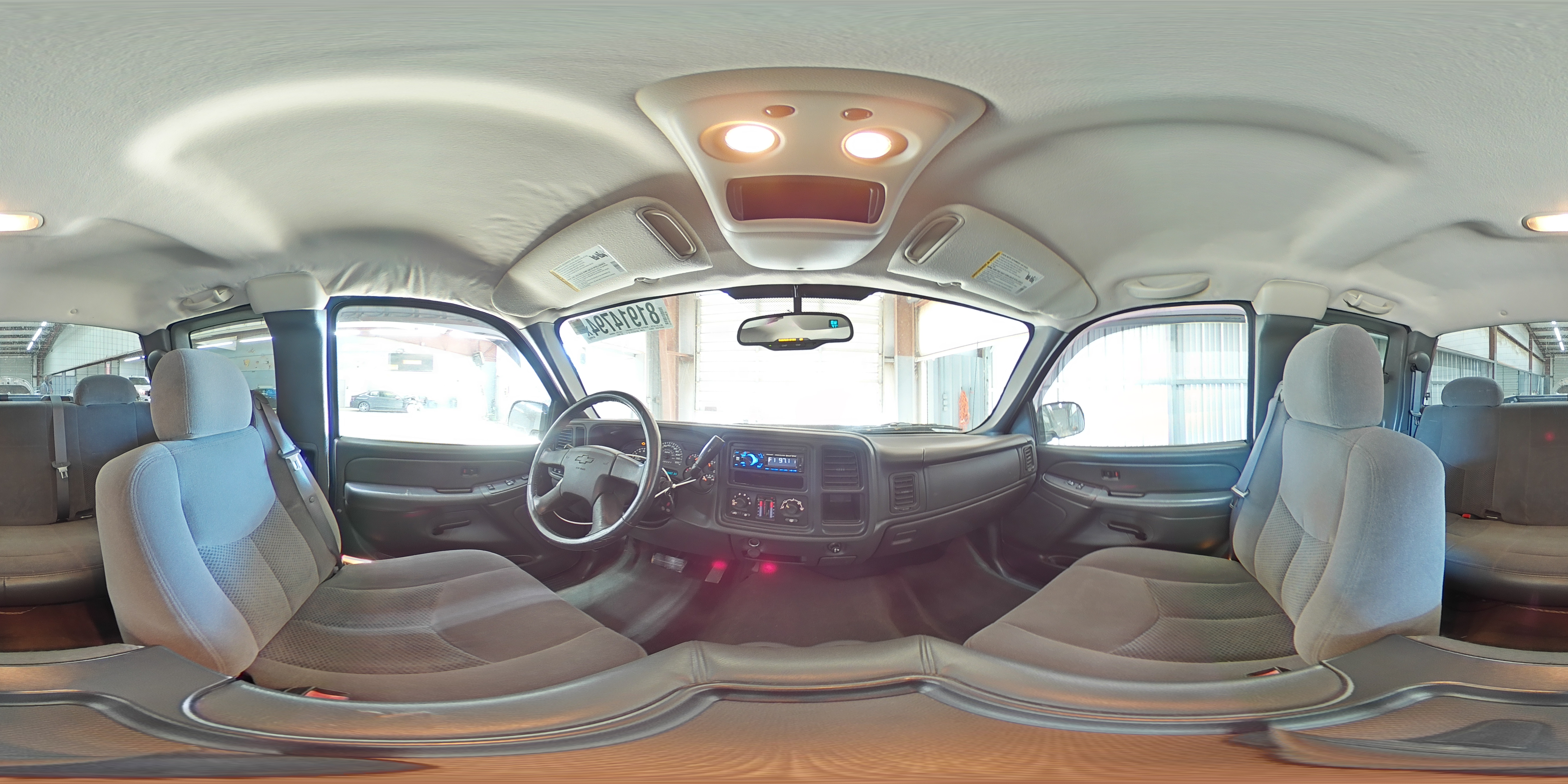 2007 Chevrolet Silverado - Image 13