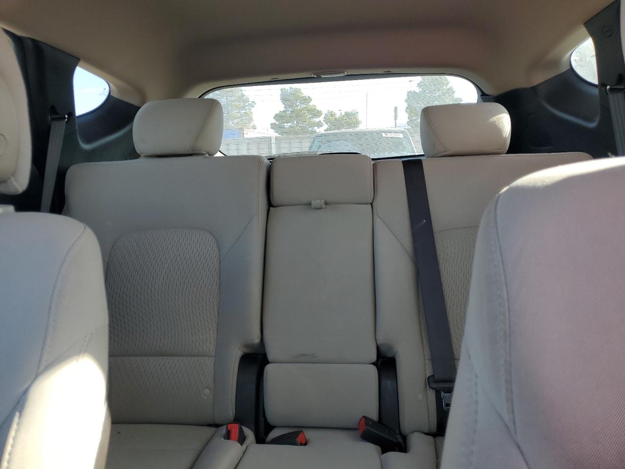 2018 Hyundai Santa Fe - Image 10