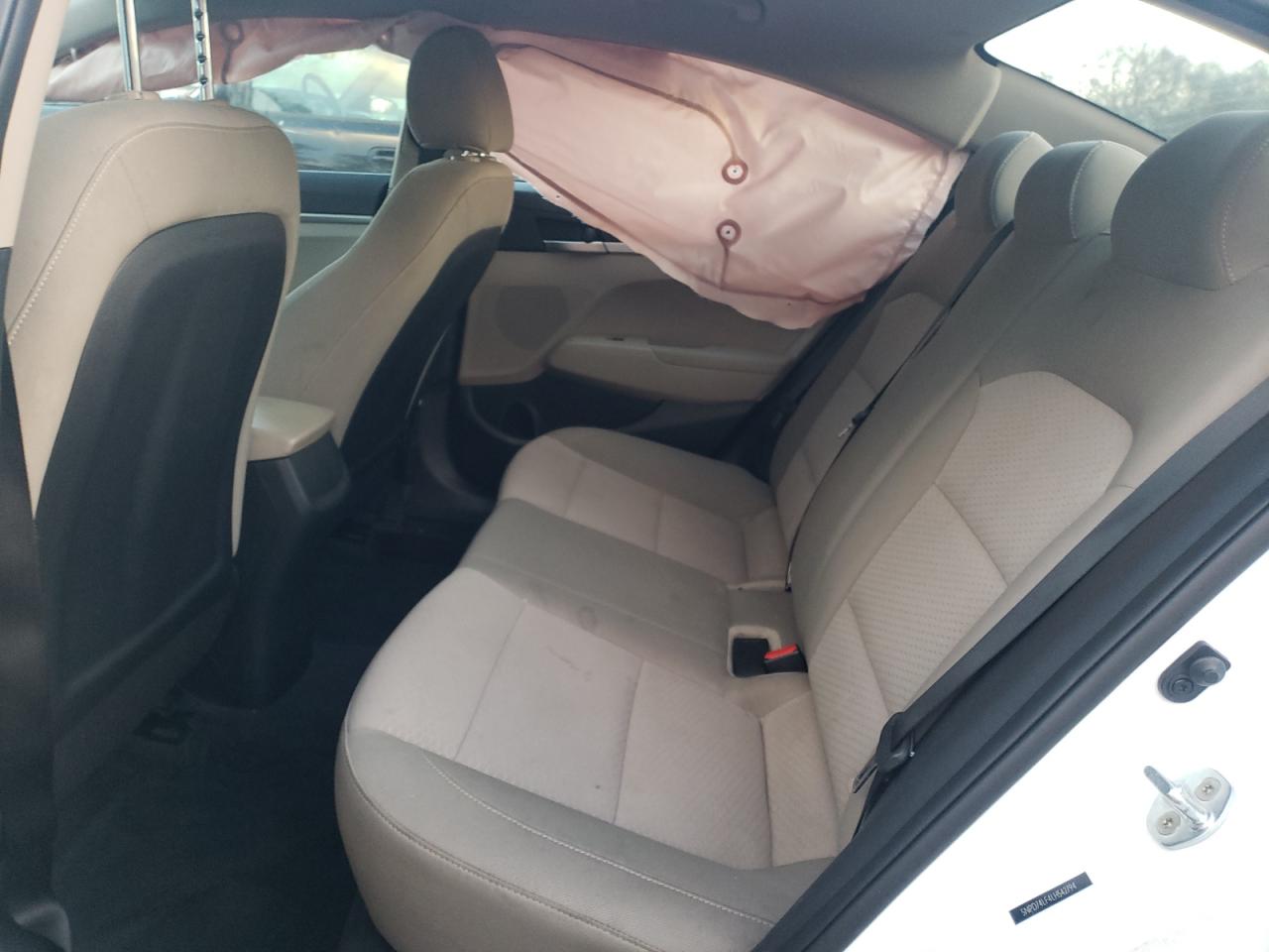 2020 Hyundai Elantra - Image 10