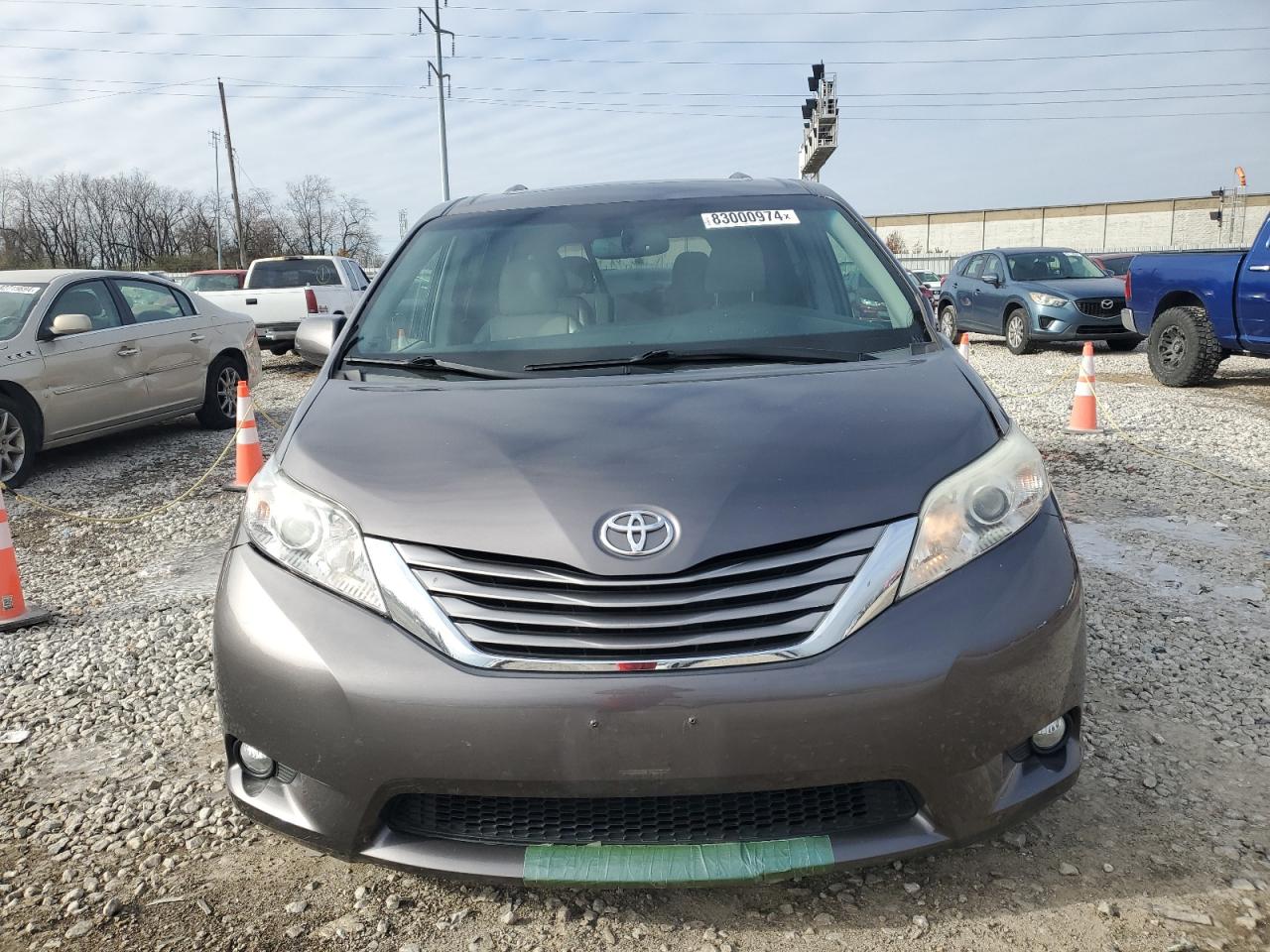 VIN 5TDYK3DC2GS721589 2016 TOYOTA All Models no.5