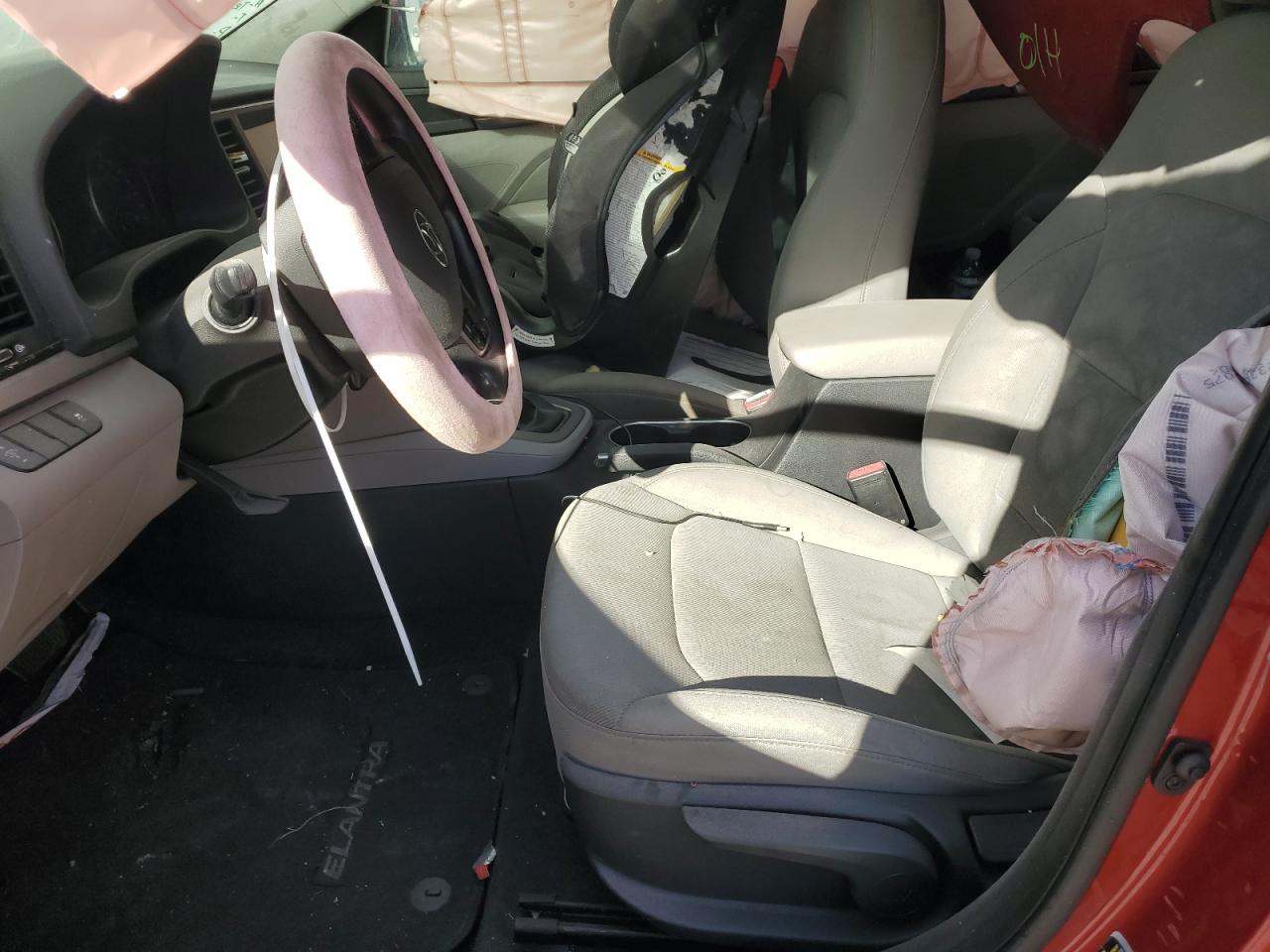2017 Hyundai Elantra - Image 7
