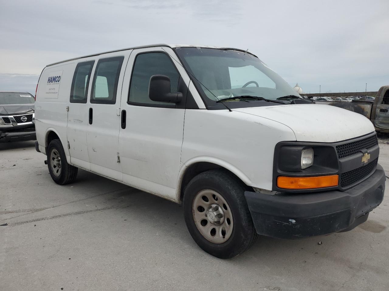 2014 Chevrolet Express - Image 4
