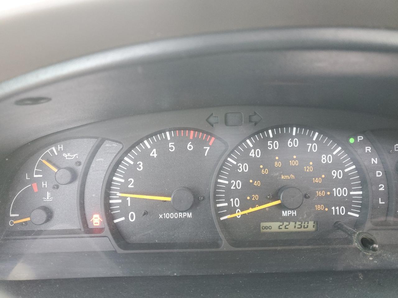 2004 Toyota Tundra - Image 9