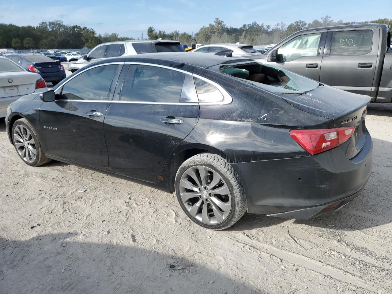 2016 Chevrolet Malibu - Image 2