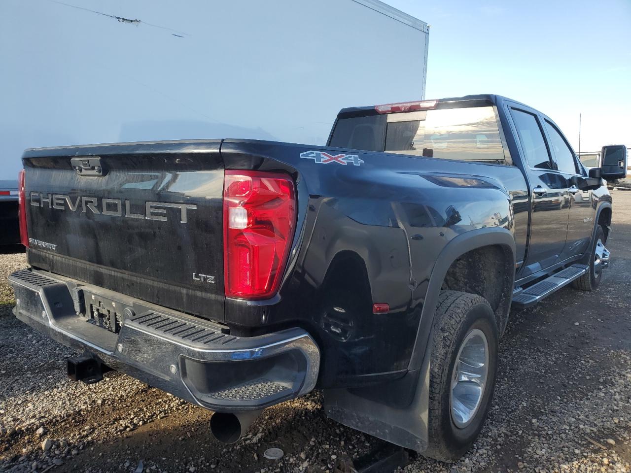 2022 Chevrolet Silverado - Image 4