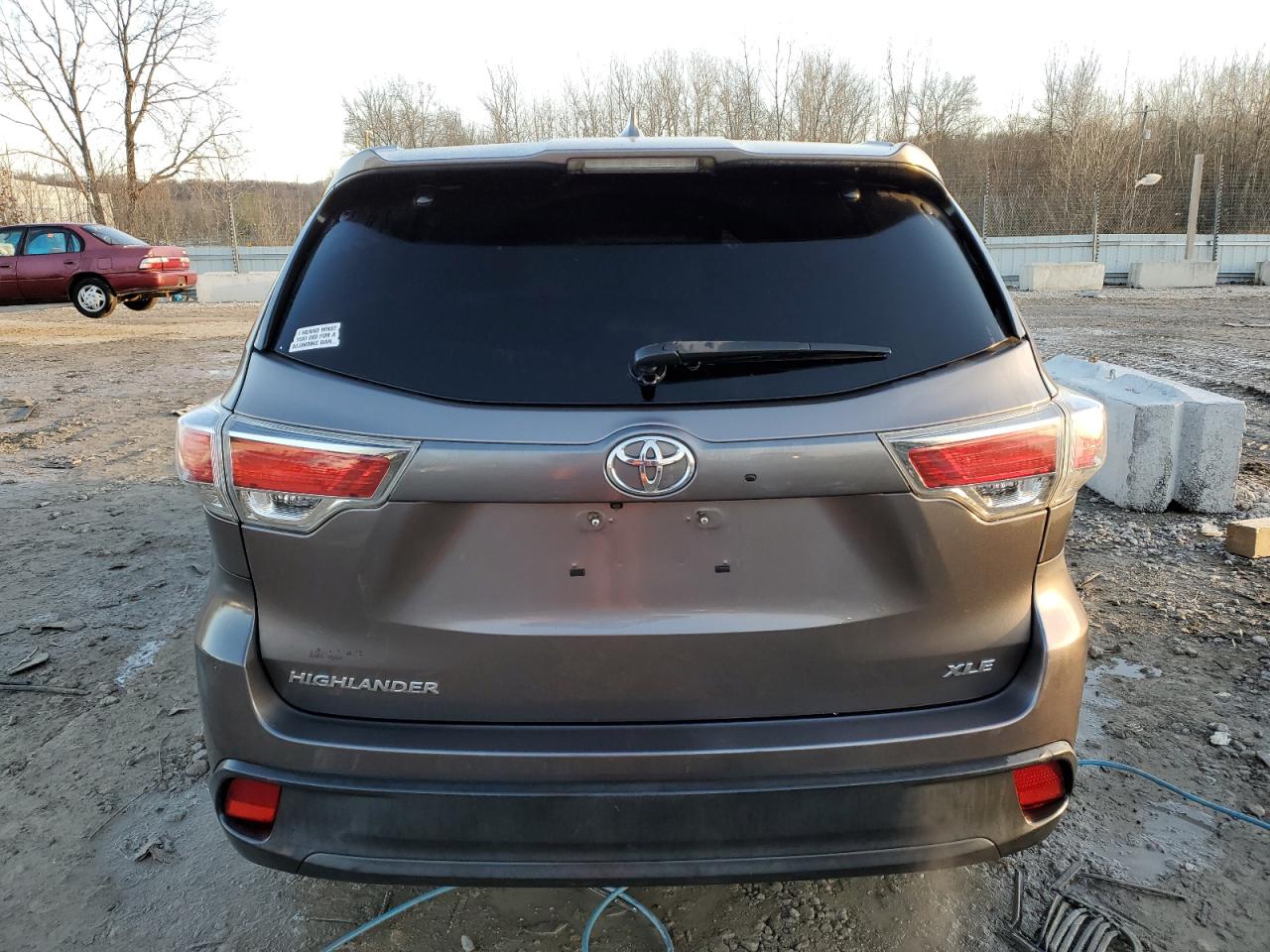 2016 Toyota Highlander - Image 6