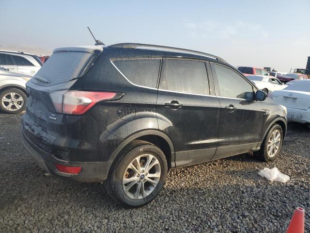  FORD ESCAPE 2018 Czarny