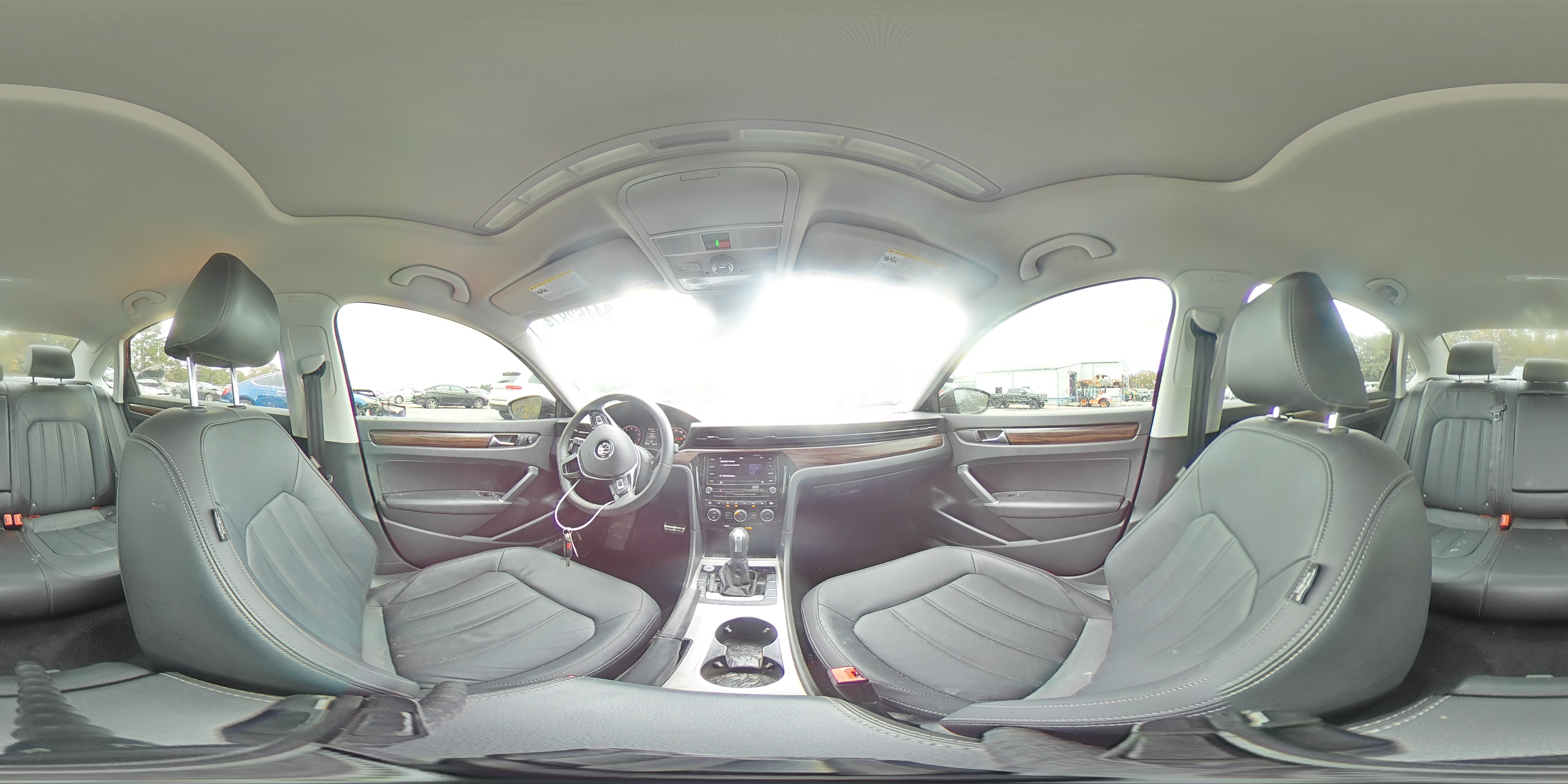 2022 Volkswagen Passat - Image 14