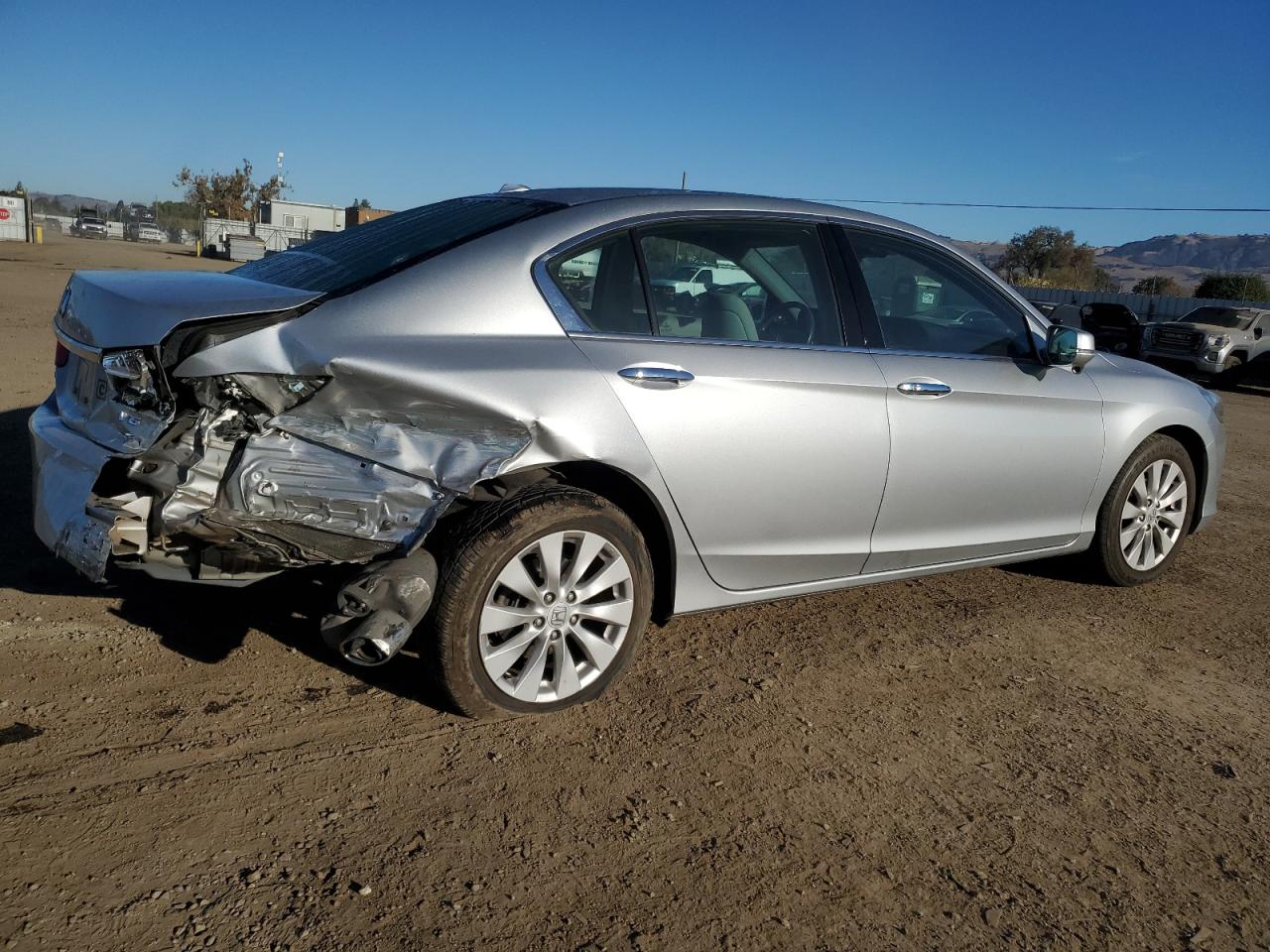 VIN 1HGCR3F83EA033997 2014 HONDA ACCORD no.3