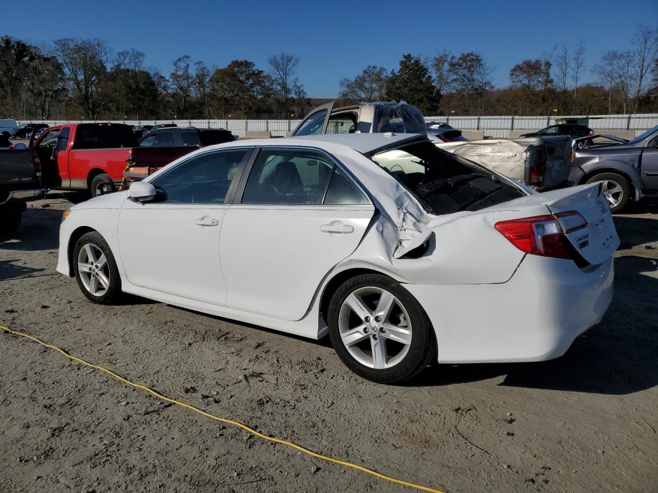 2014 Toyota Camry - Image 2