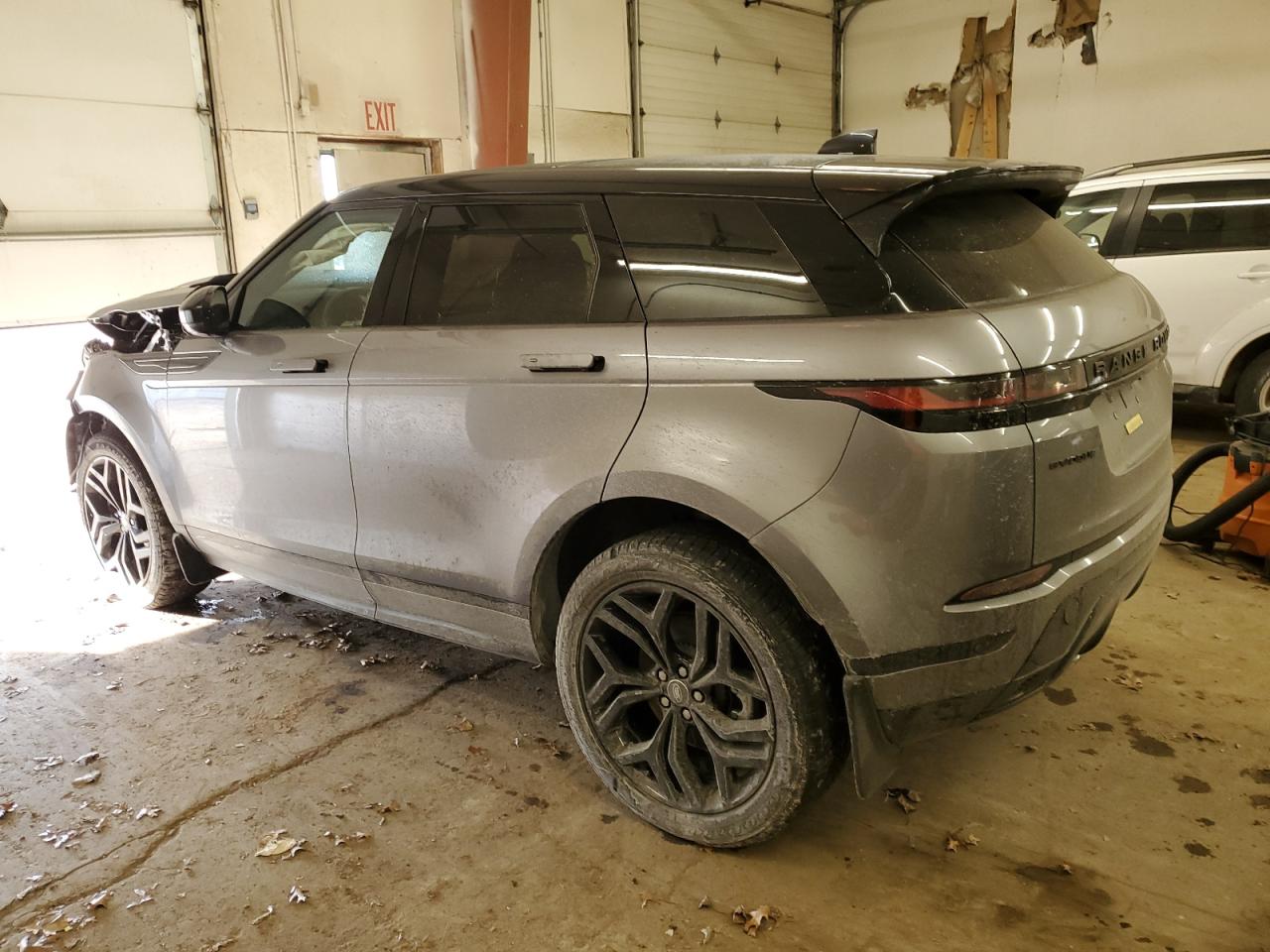 2023 Land Rover Range Rover - Image 2