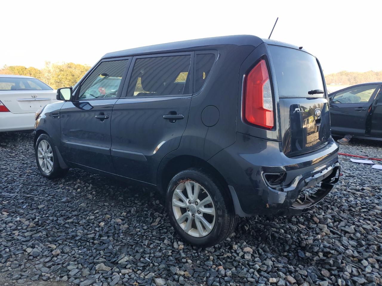 VIN KNDJT2A67D7528772 2013 KIA SOUL no.2