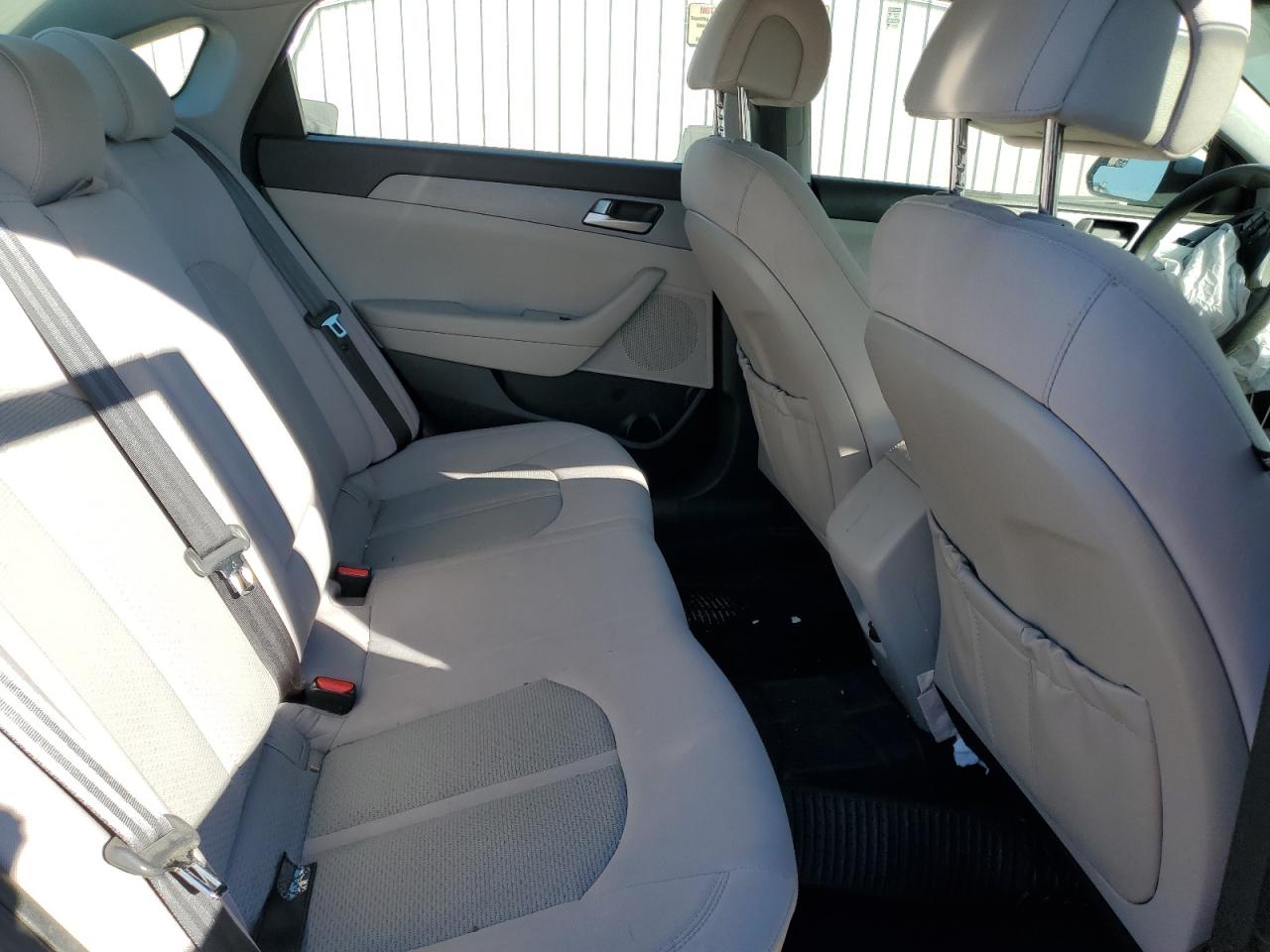 2017 Hyundai Sonata - Image 10