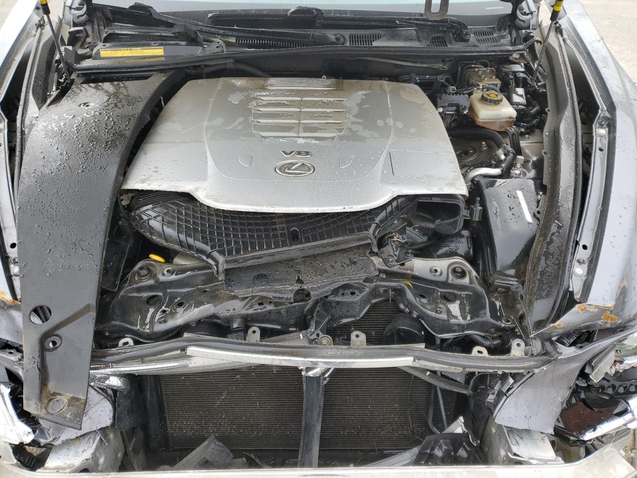 2013 Lexus LS - Image 11