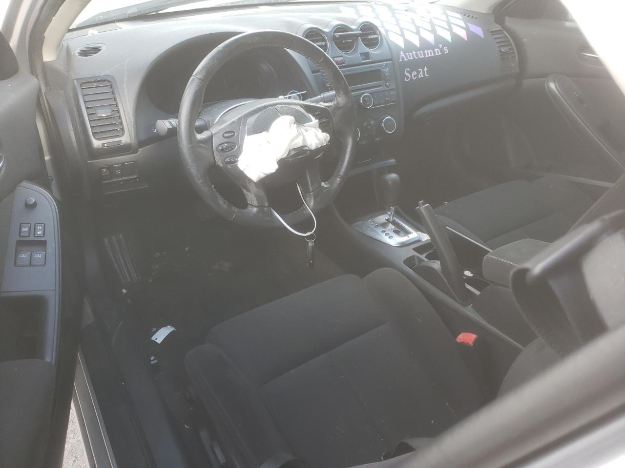 2010 Nissan Altima - Image 8