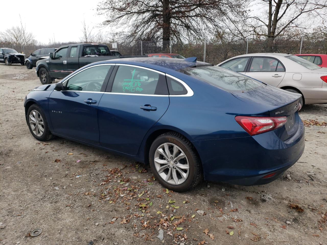 2019 Chevrolet Malibu - Image 2
