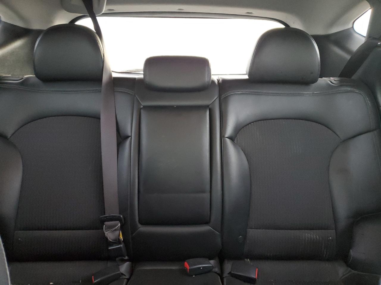 2011 Hyundai Tucson - Image 10