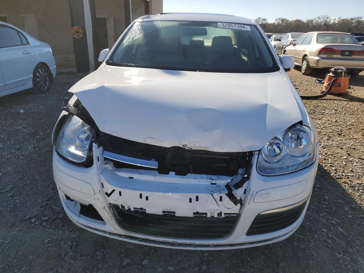 2010 Volkswagen Jetta - Image 5