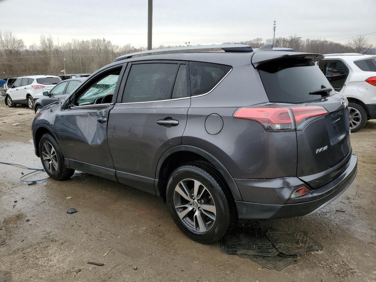 2017 Toyota RAV 4 - Image 2