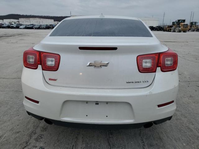 Sedans CHEVROLET MALIBU 2015 White