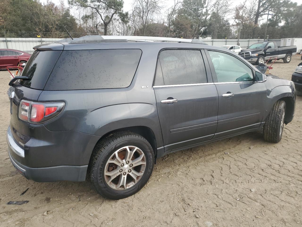 2014 GMC Acadia - Image 3